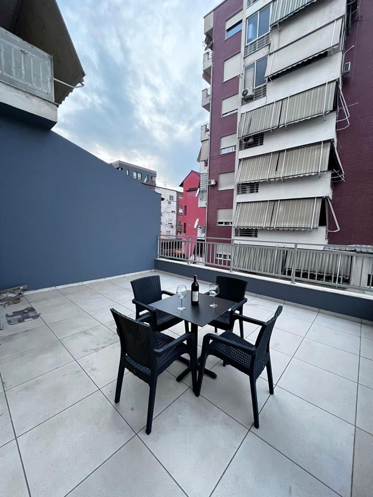 New Baazar Terrace Apartment ティラナ エクステリア 写真