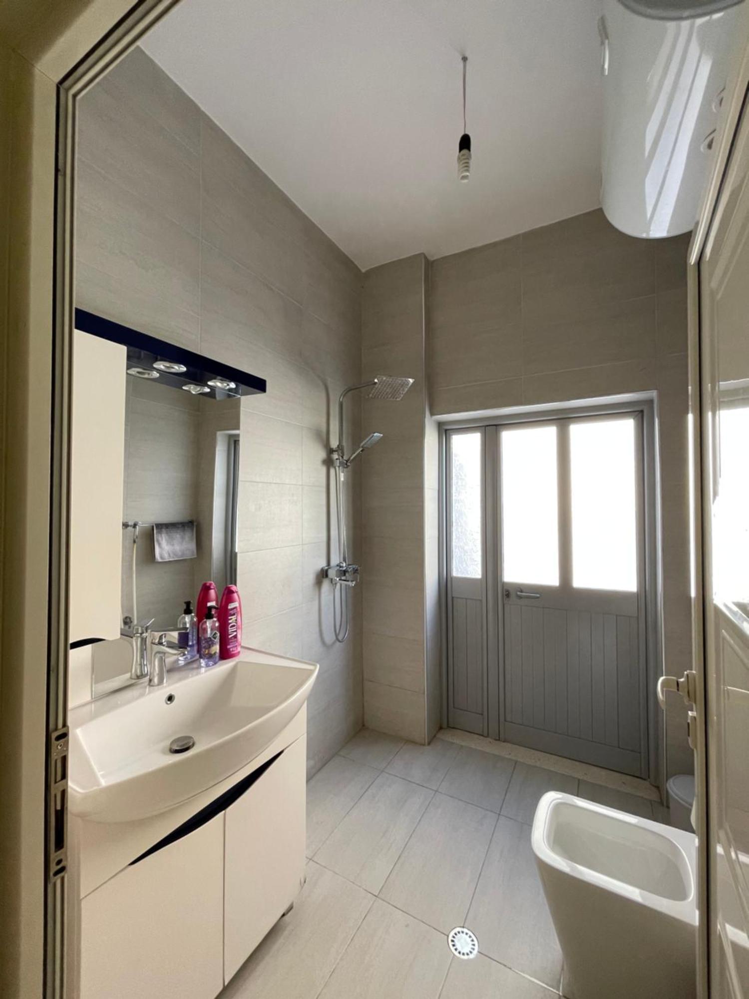 New Baazar Terrace Apartment ティラナ エクステリア 写真