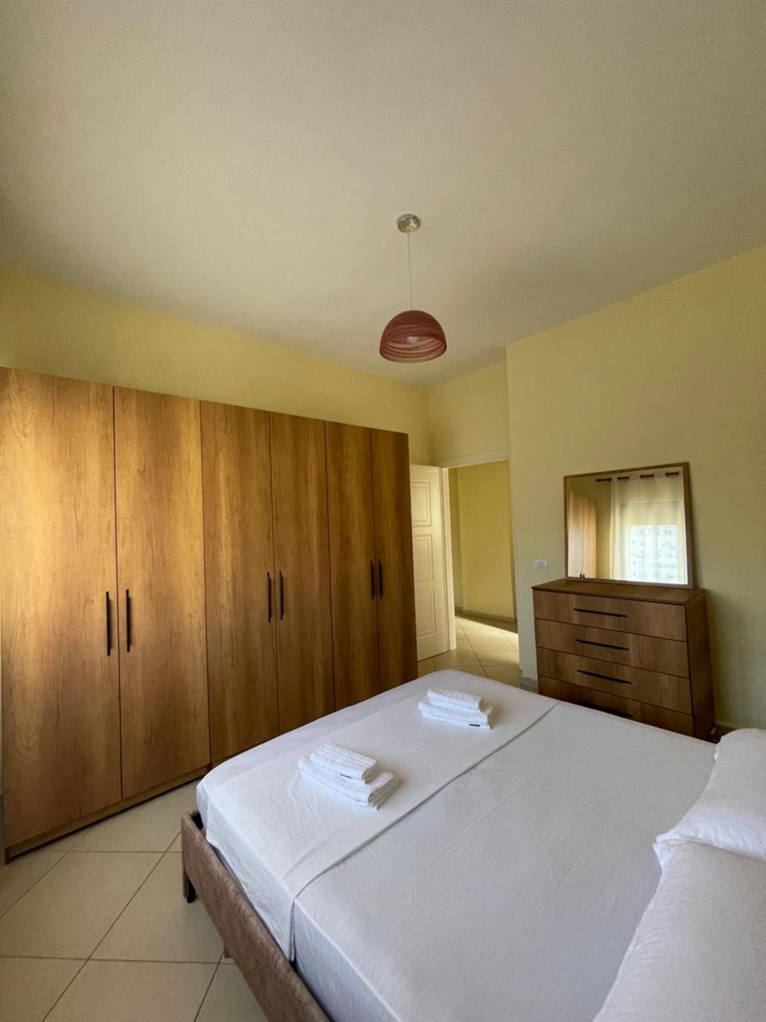 New Baazar Terrace Apartment ティラナ エクステリア 写真