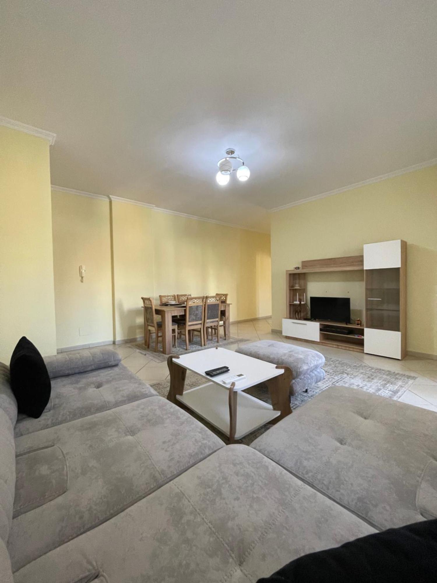 New Baazar Terrace Apartment ティラナ エクステリア 写真