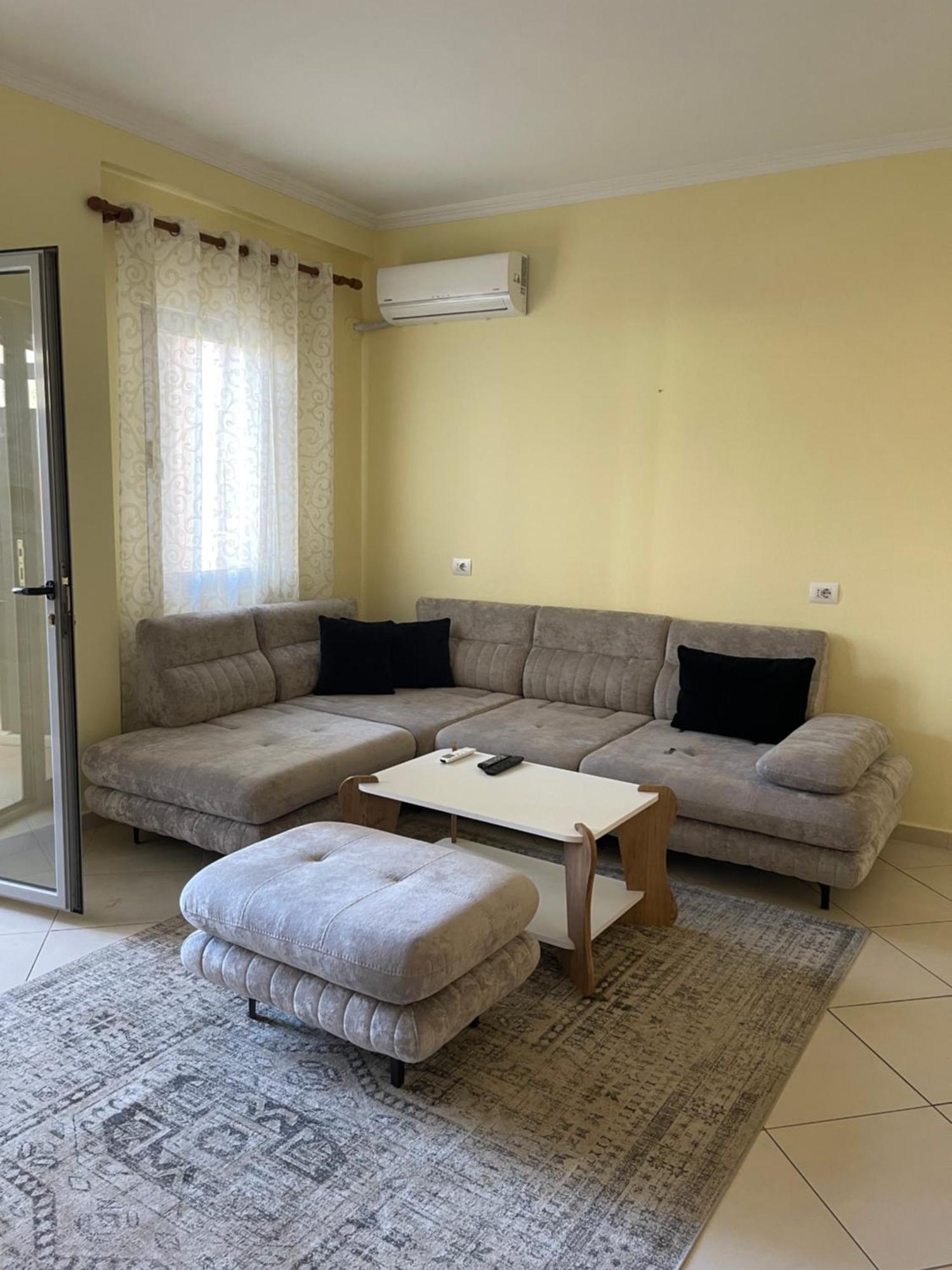 New Baazar Terrace Apartment ティラナ エクステリア 写真